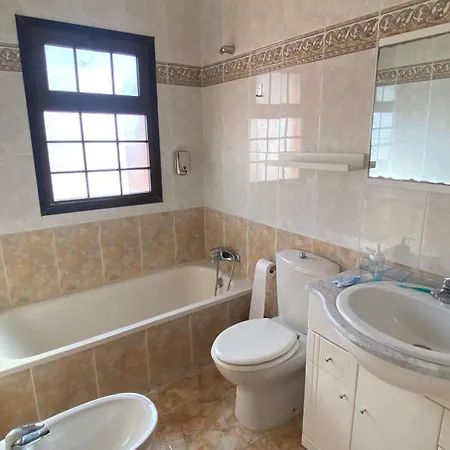 Holiday home Casa Mar De - Vistas Al Mar - Terraza Privada Con Jardin - Wifi Y Parking Gratis *
