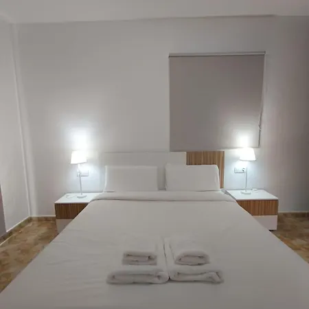 Casa Mar De - Vistas Al Mar - Terraza Privada Con Jardin - Wifi Y Parking Gratis *